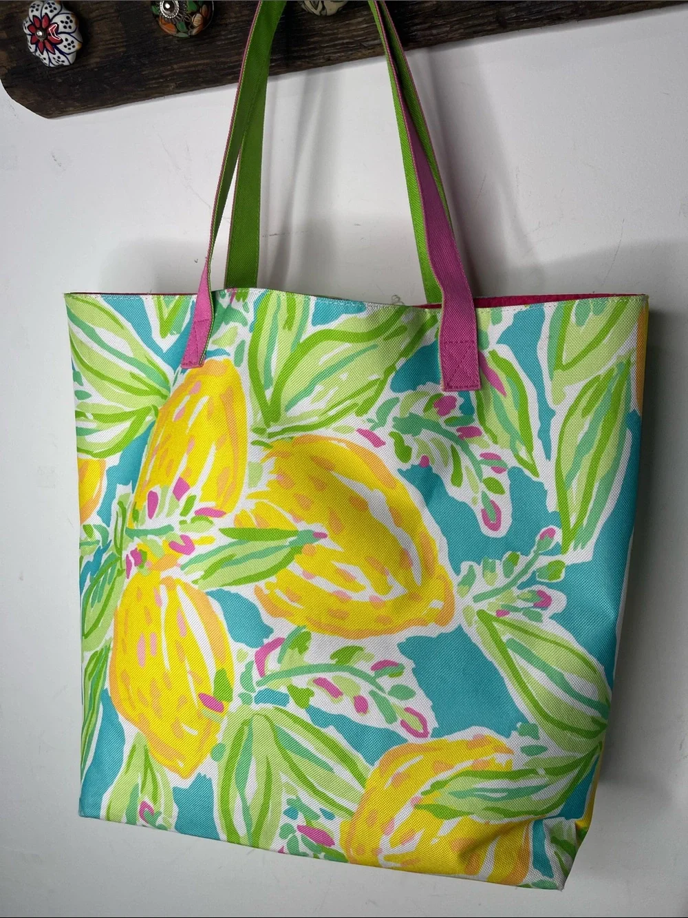 Lilly Pulitzer for Estée Lauder Canvas tote bag vibrant lemon print,